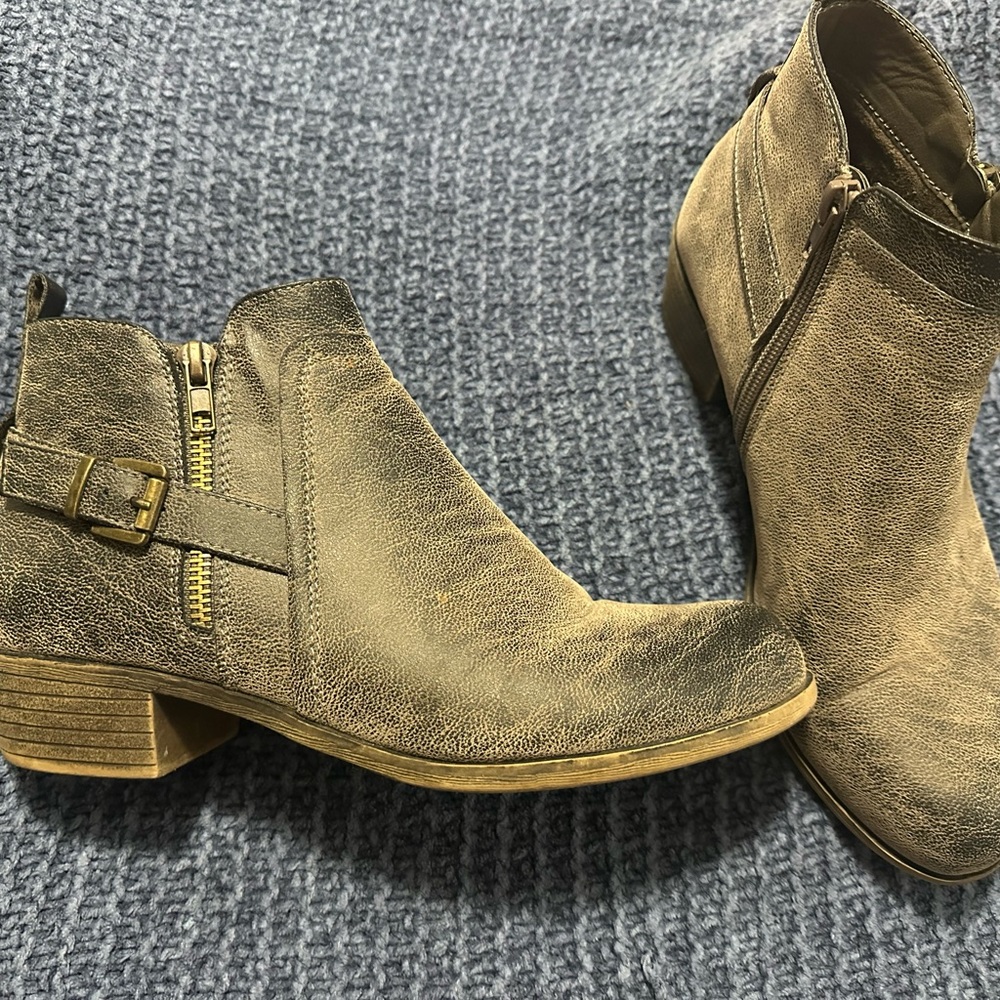 Stylish Women's Ankle Boots